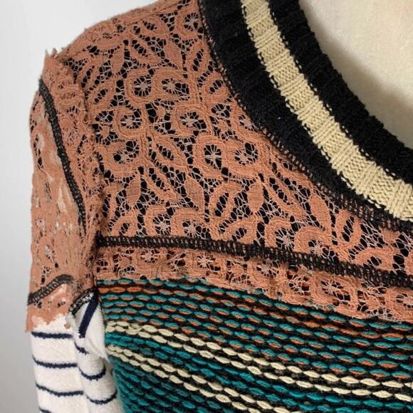 G By BKE SZ S Striped Knit & Lace Snap Cardigan - Picture 4 of 7